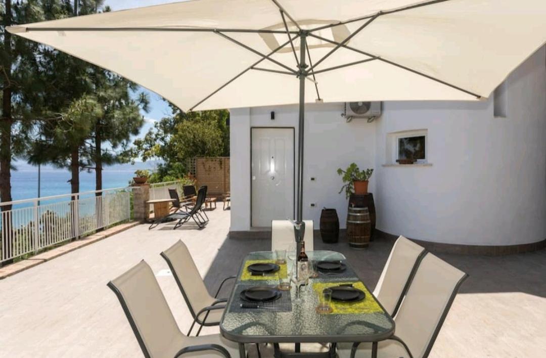 Villa'S Apartment On The Beach, Swimming Pool A/C Palerme Extérieur photo